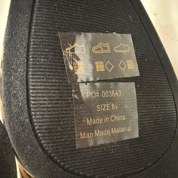 Journee Hepburn Tiger Print Bootie, NEW! Size 8.5 - Picture 9 of 10